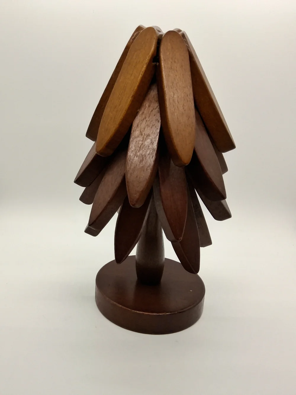 Vintage Personalized 4pcs Wooden Tree Coaster Set. Hot Dishes Table Insulation
